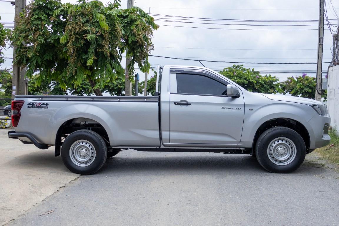 Isuzu Dmax Spark 3.0S 4WD M/T 2024 *RK1996*